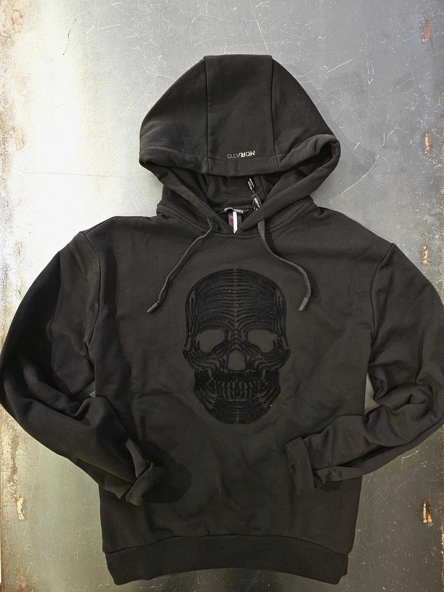 FELPA TESCHIO CON CAPPUCCIO