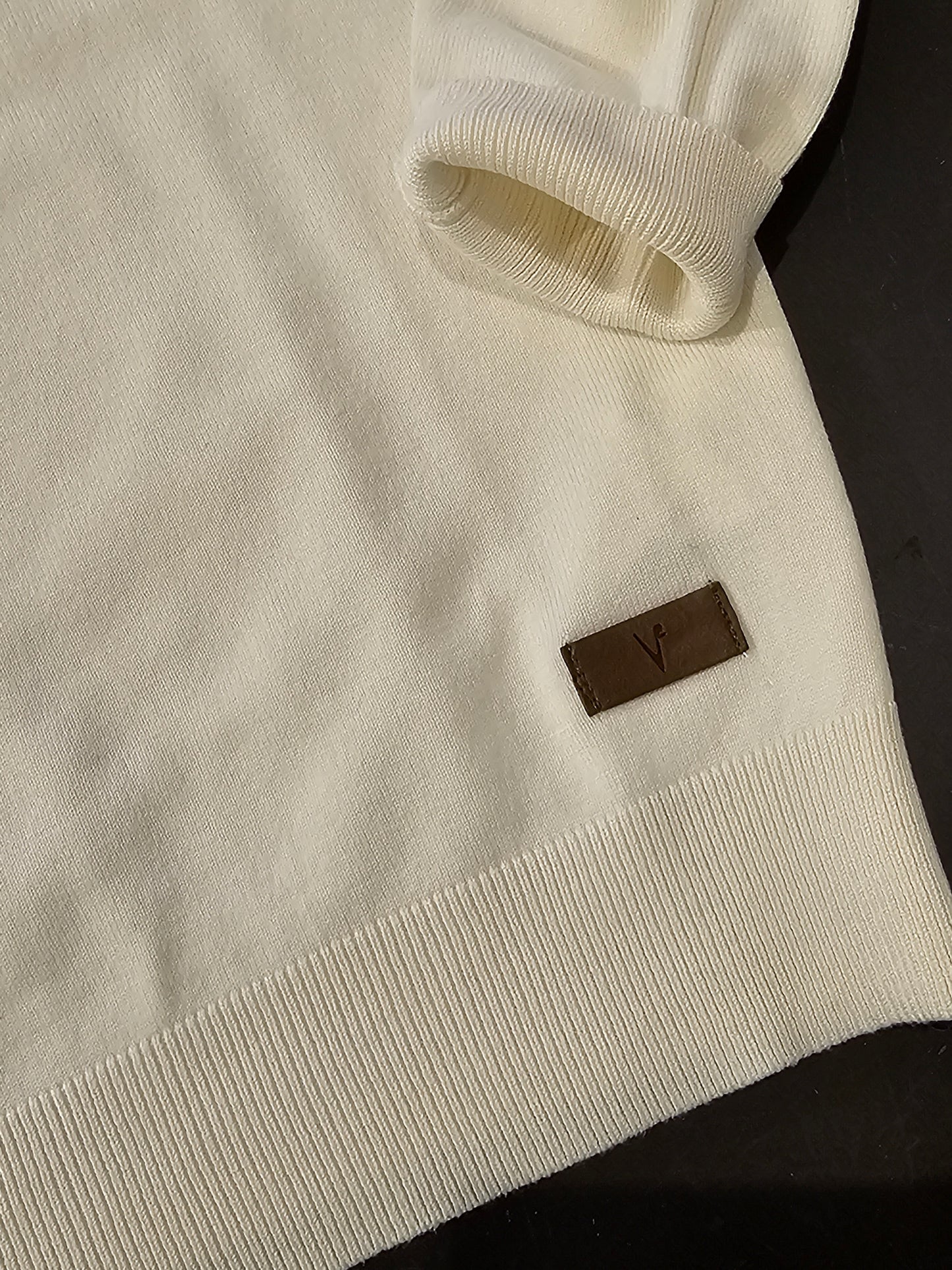 MAGLIA PANNA TASCA CONTRASTO