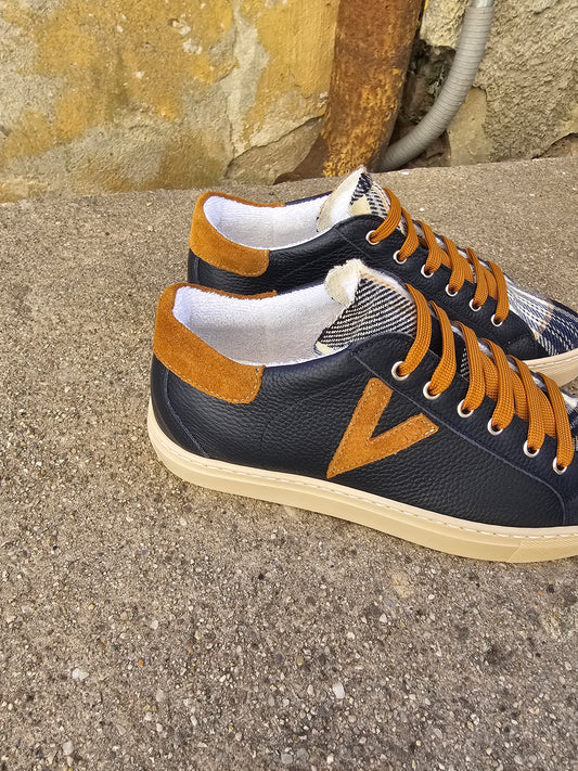 SNEAKERS LINGUETTA RICAMATA