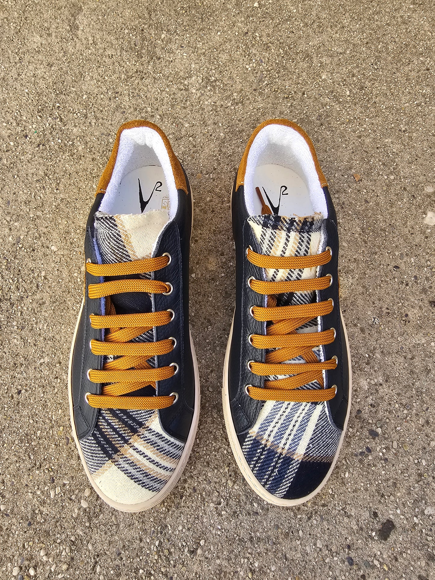 SNEAKERS LINGUETTA RICAMATA