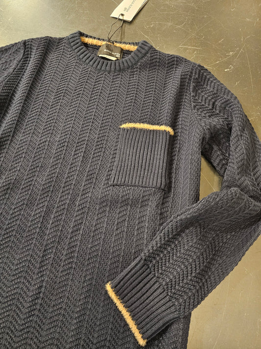 MAGLIA IN SPIGATO BLU CON CONTRASTI