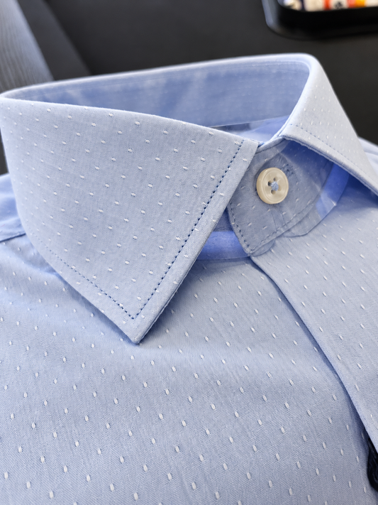 CAMICIA AZZURRA CON RICAMO