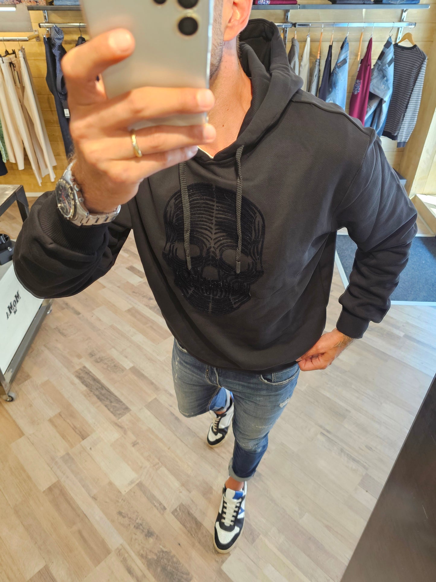 FELPA TESCHIO CON CAPPUCCIO