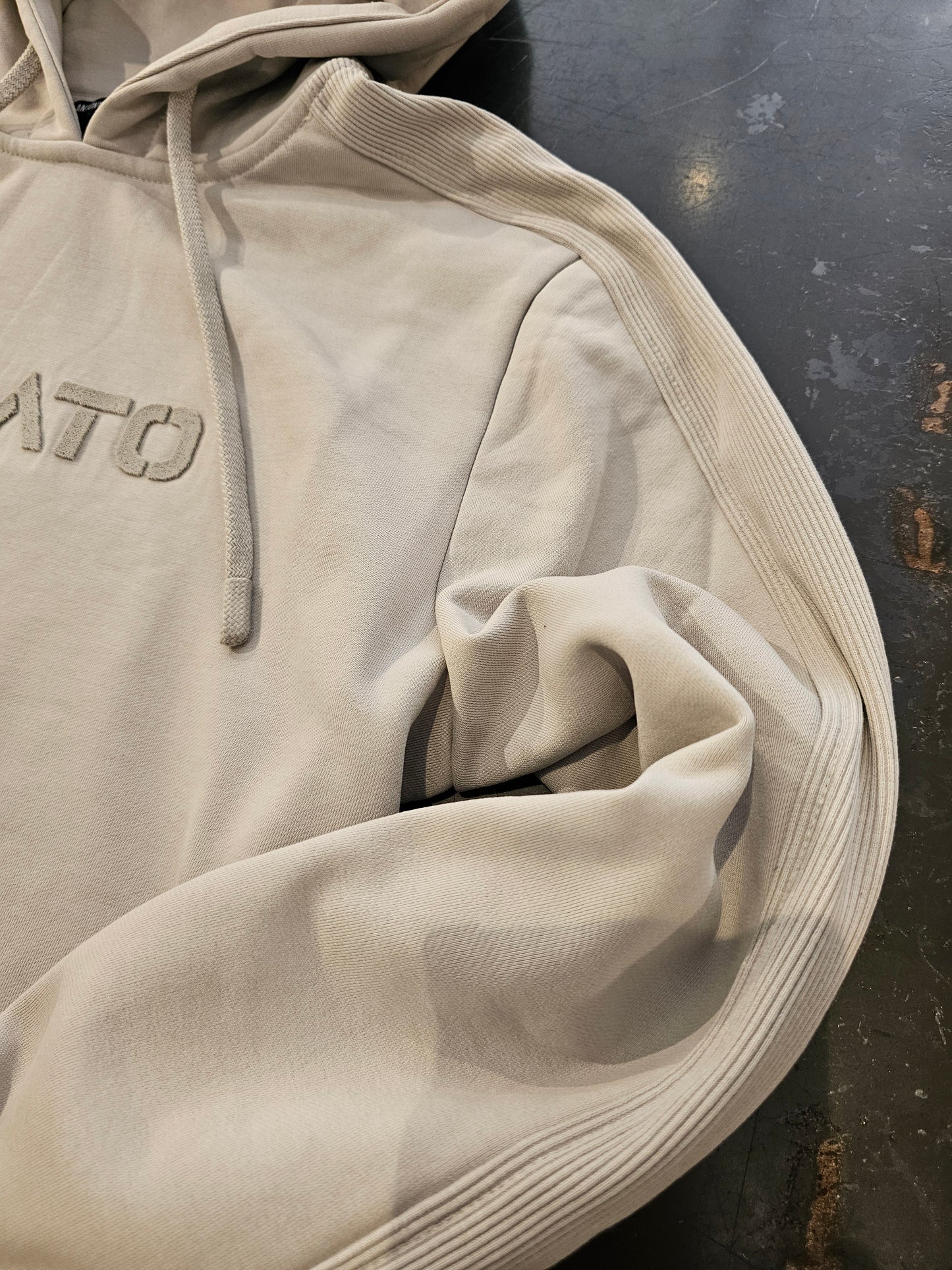 FELPA SABBIA CAPPUCCIO