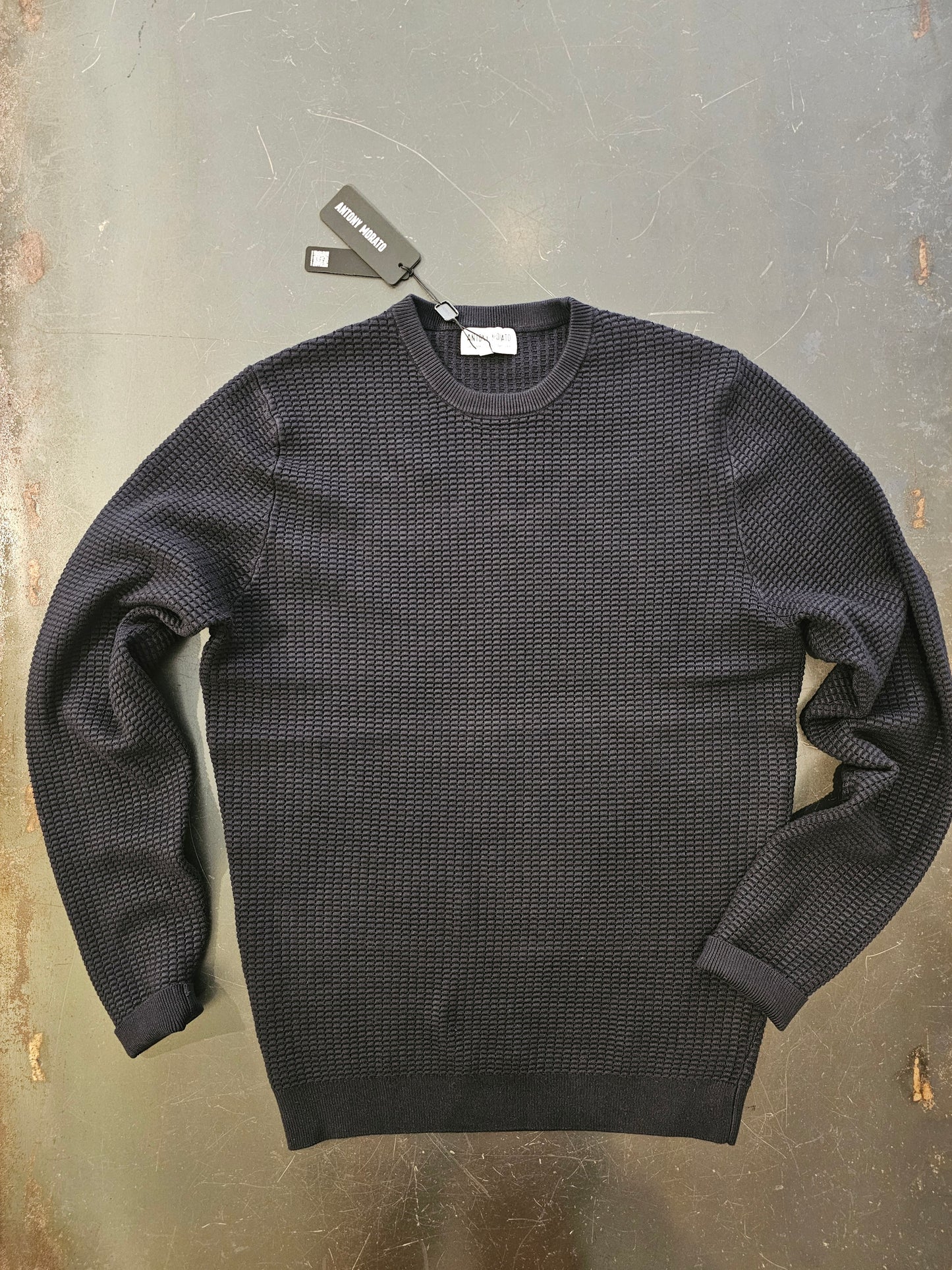 MAGLIA BLU NAVY MOTIVO IN RILIEVO