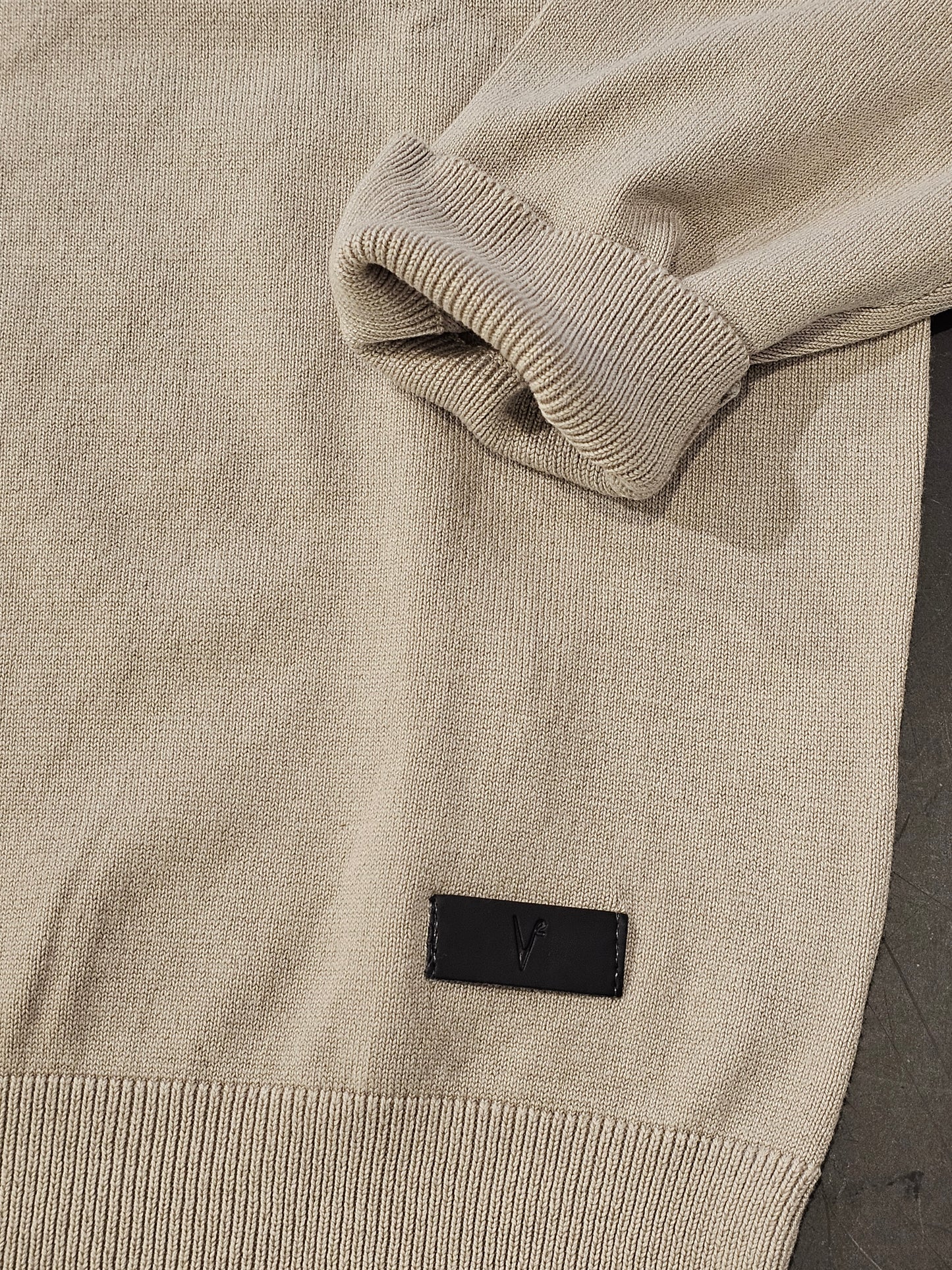 MAGLIA SABBIA TOPPE GOMITI CHECK