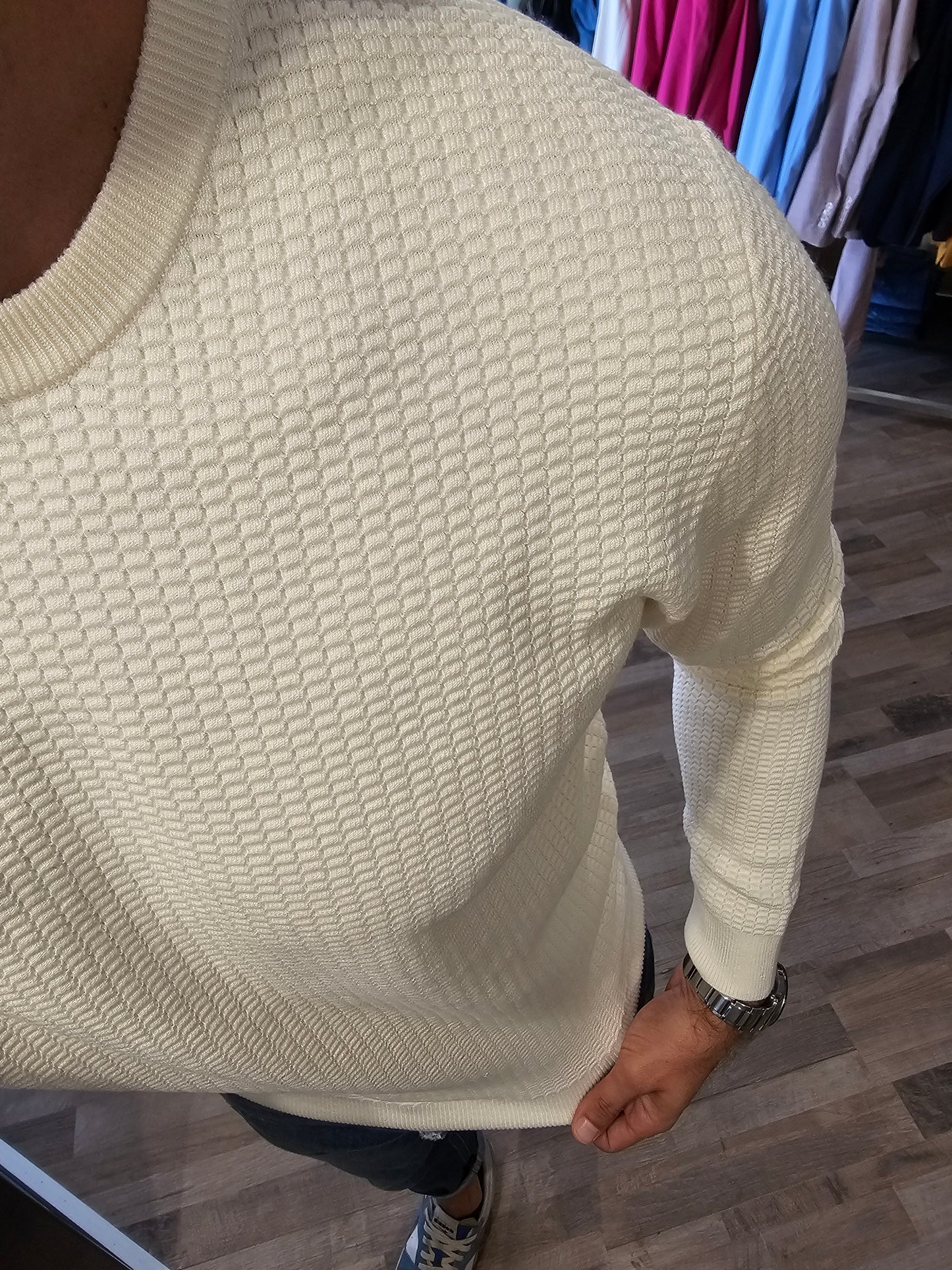 MAGLIA AVORIO MOTIVO IN RILIEVO