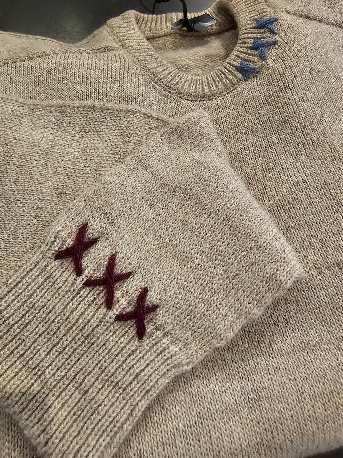 MAGLIONE SABBIA CON CUCITURE