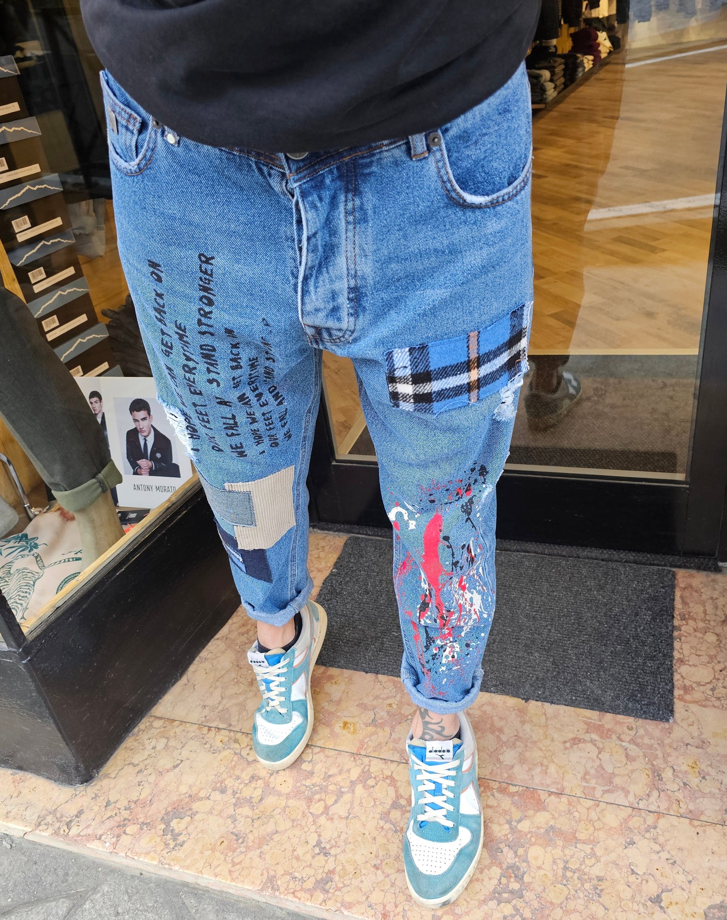 JEANS PATCH E VERNICE