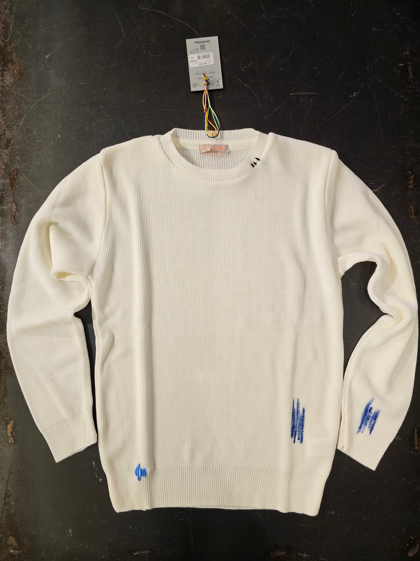 MAGLIA BIANCA VERNICE E CUCITURE A CONTRASTO