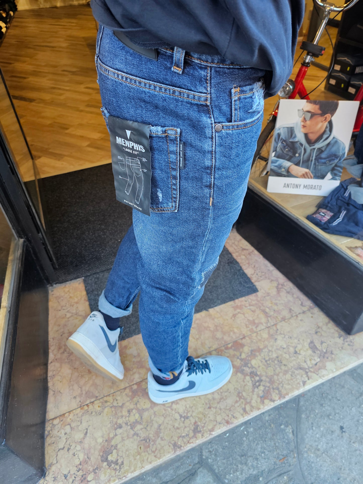 JEANS CON TOPPA CUCITA
