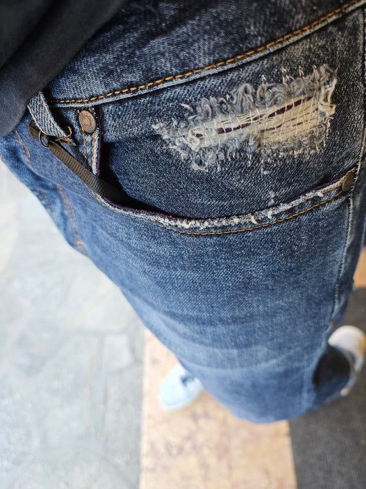 JEANS CON TOPPA CUCITA