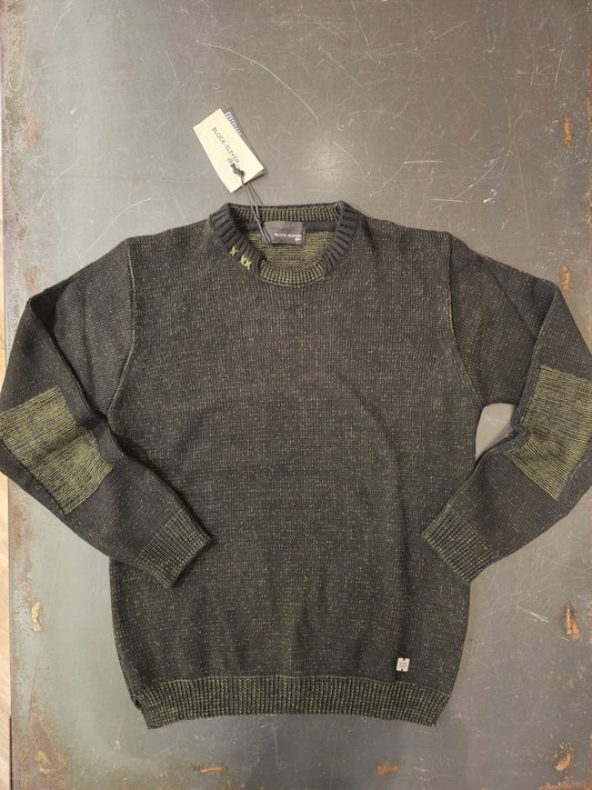 MAGLIA VERDONE CON CUCITURE A CONTRASTO E TOPPE