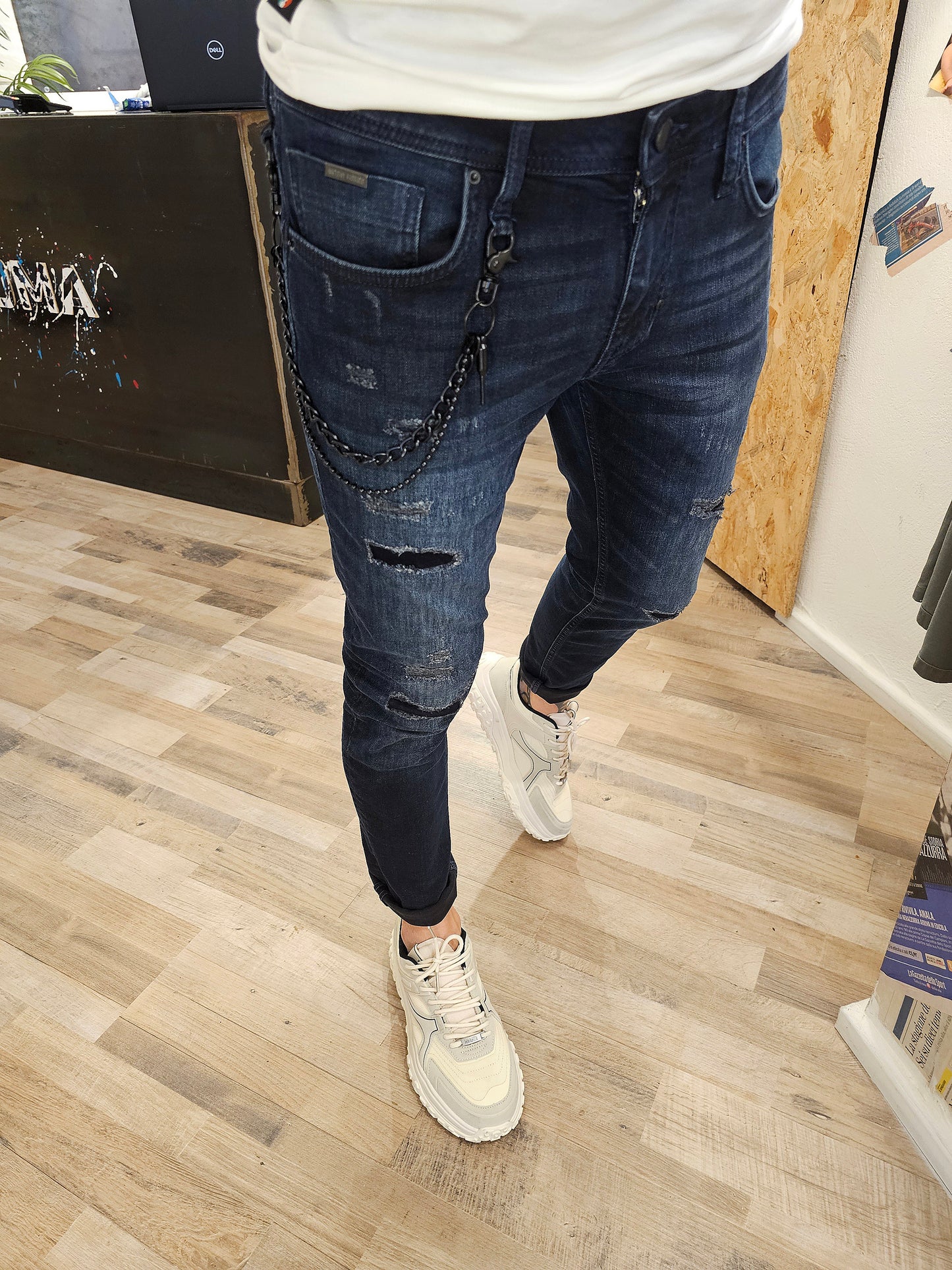 JEANS IGGY BLU INTENSO CON CATENA