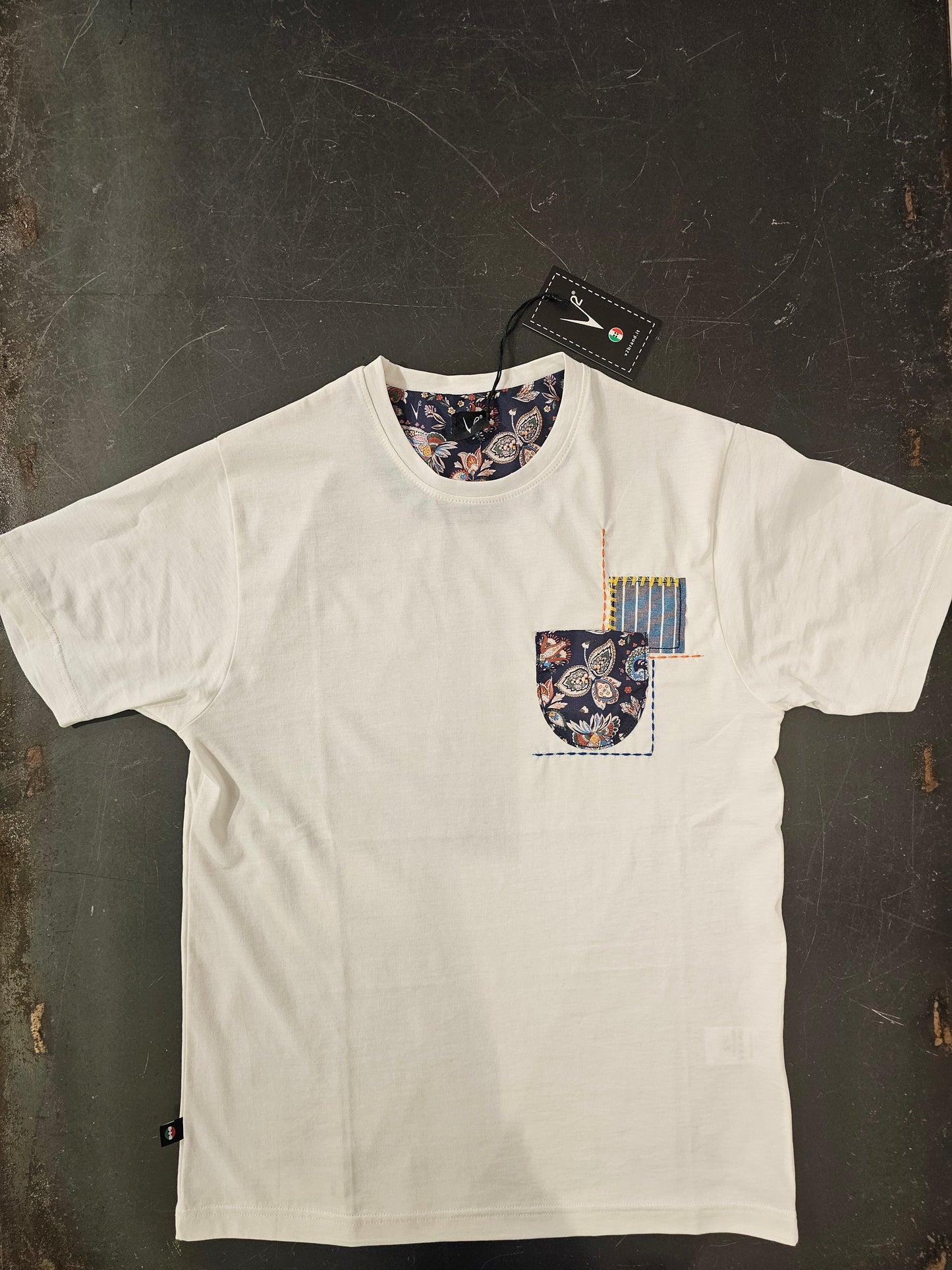 T-SHIRT V2 PREMIUM BIANCA