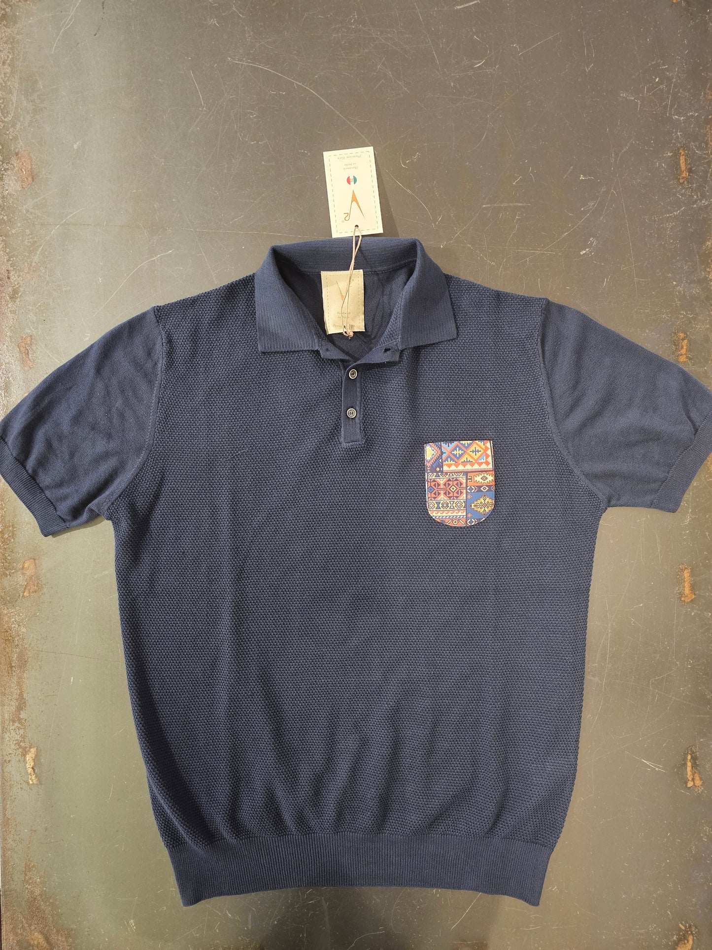 POLO IN MAGLIA BLU CON TASCA