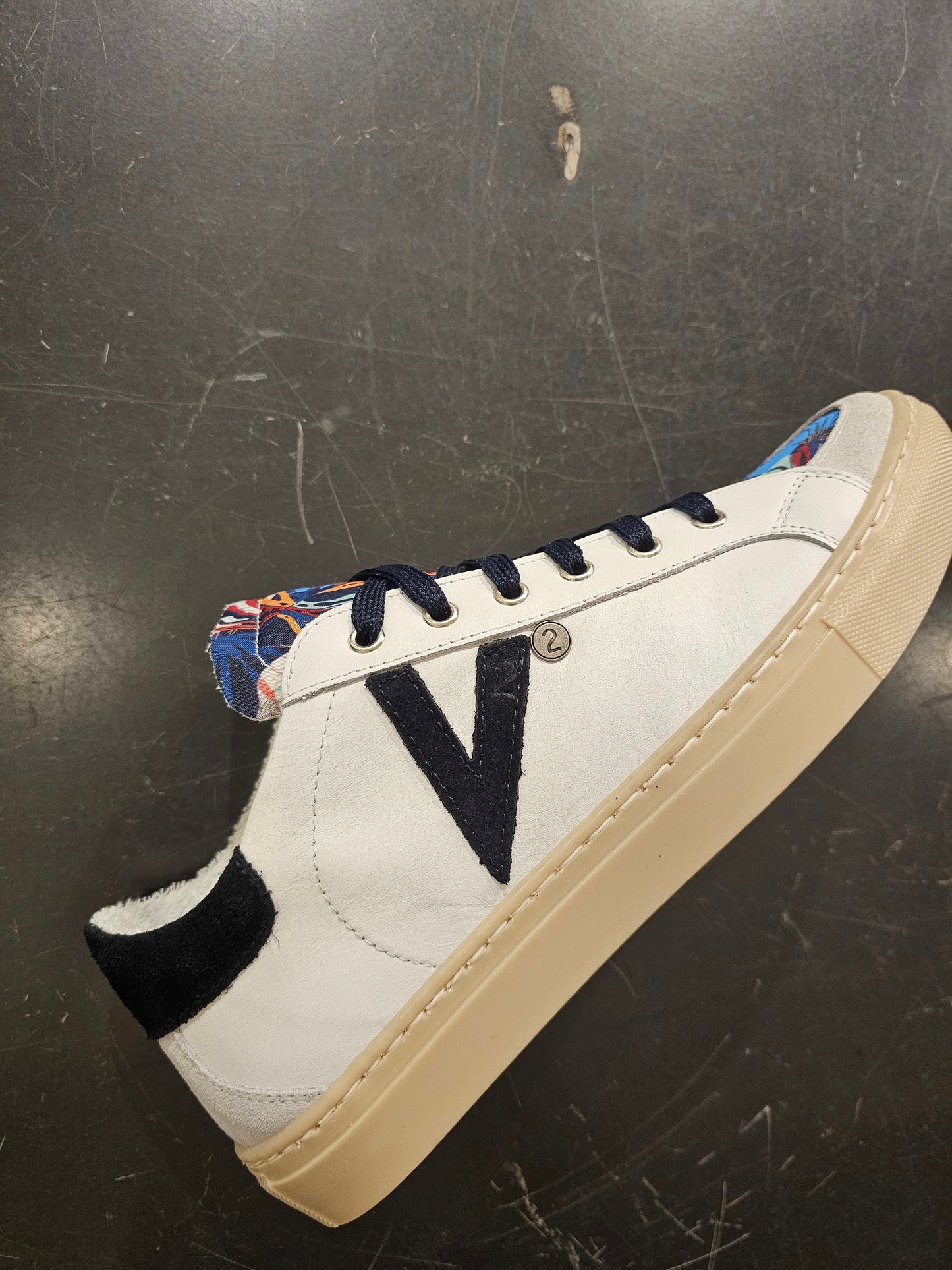 SNEAKERS LINGUETTA RICAMATA