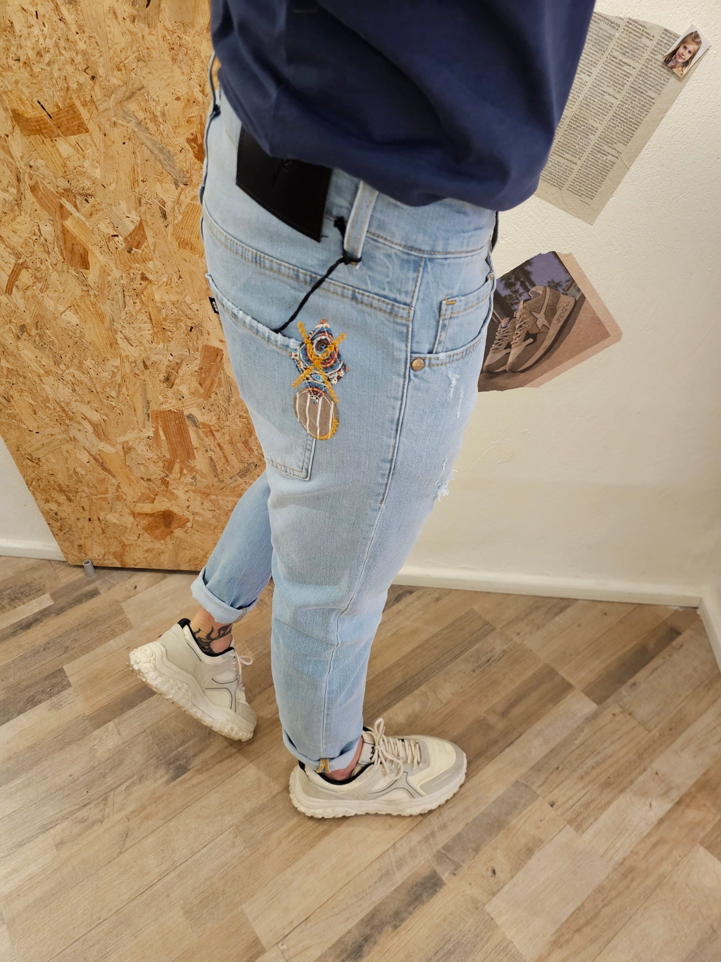 JEANS V2 MARMO CON RICAMO