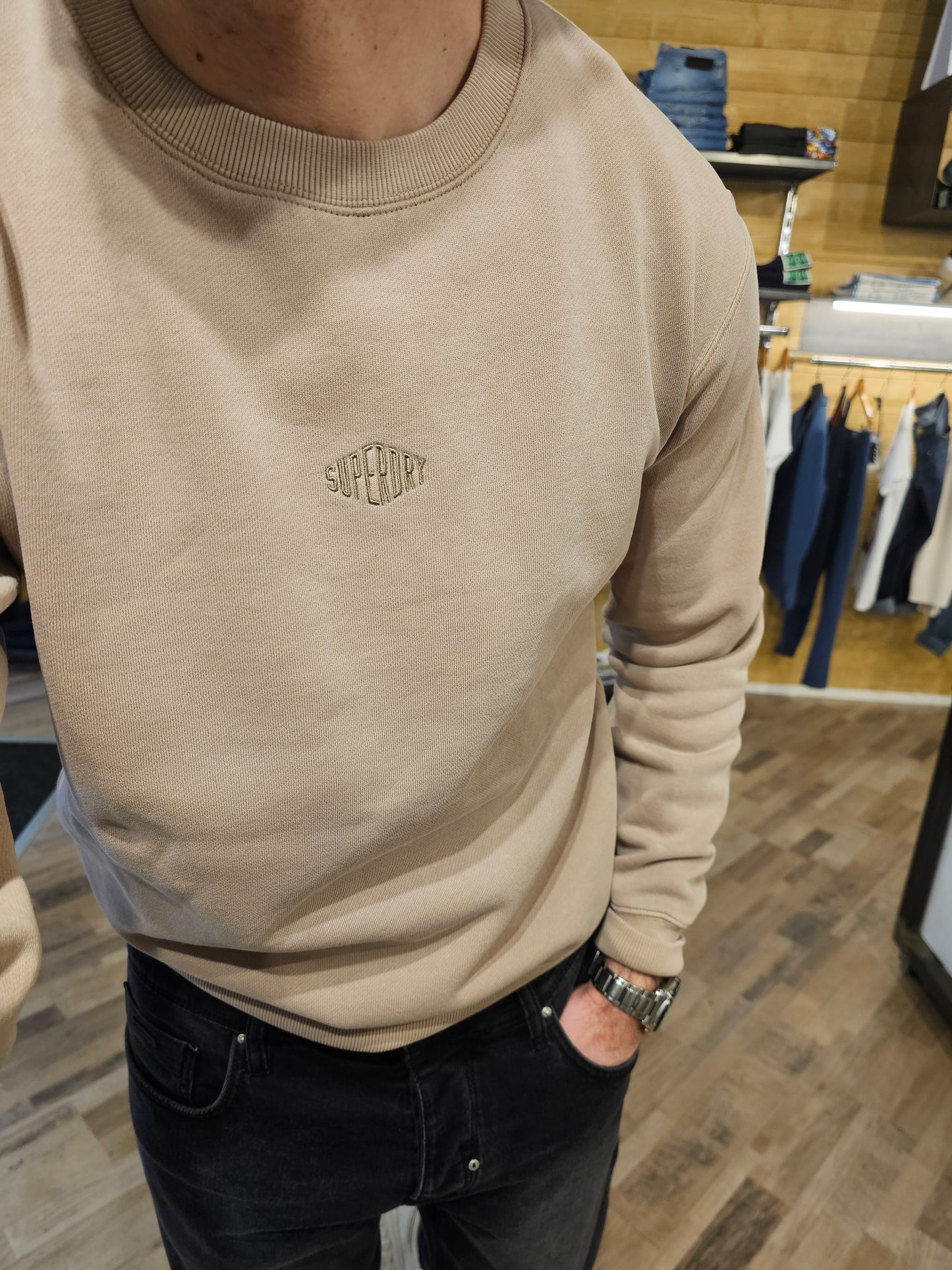 FELPA DESERT SUPERDRY