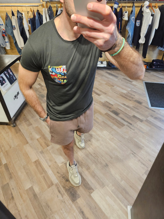 T-SHIRT VERDONE TASCHINO FUMETTO