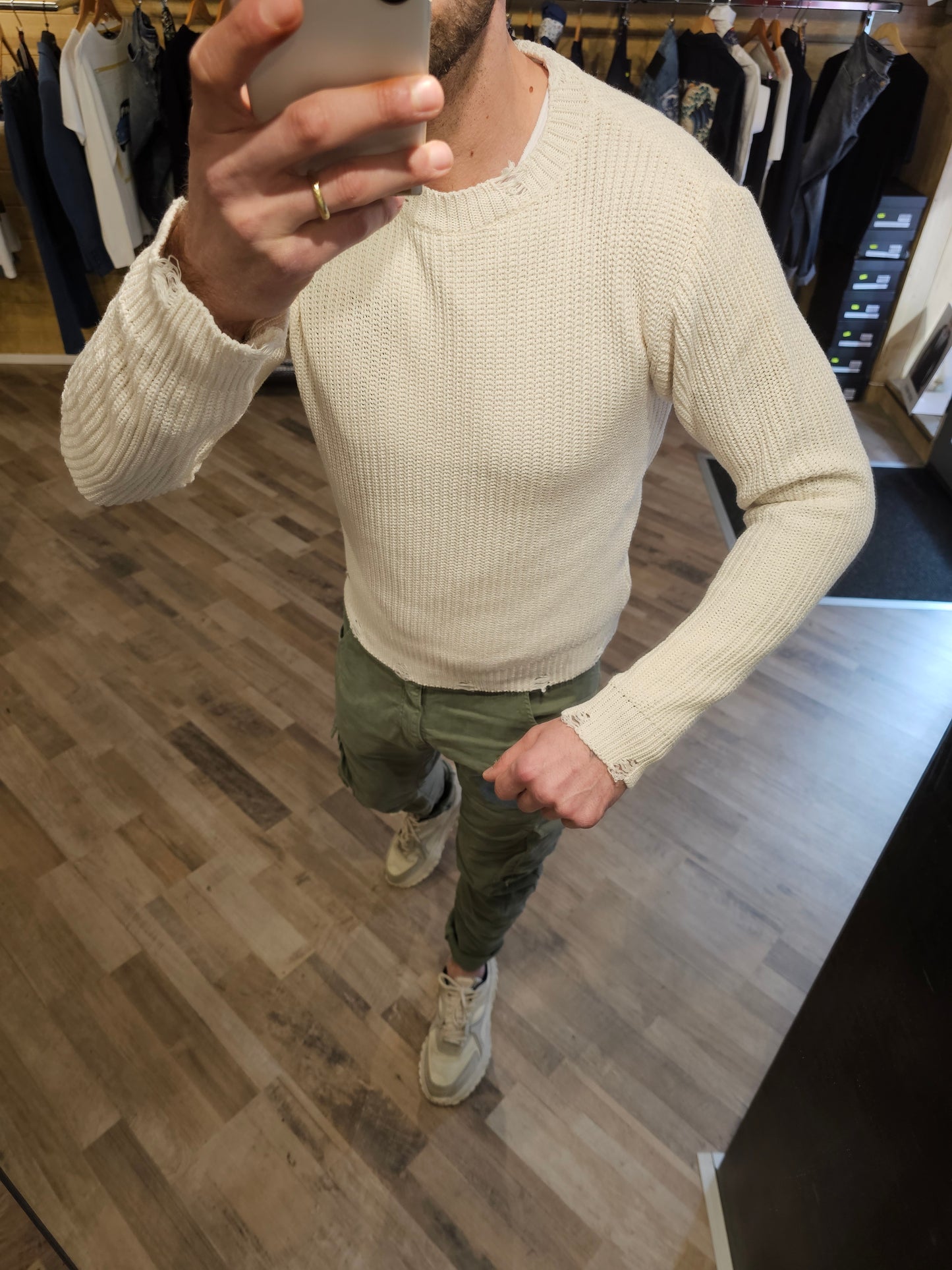 MAGLIA COTONE BIANCO ROTTURE