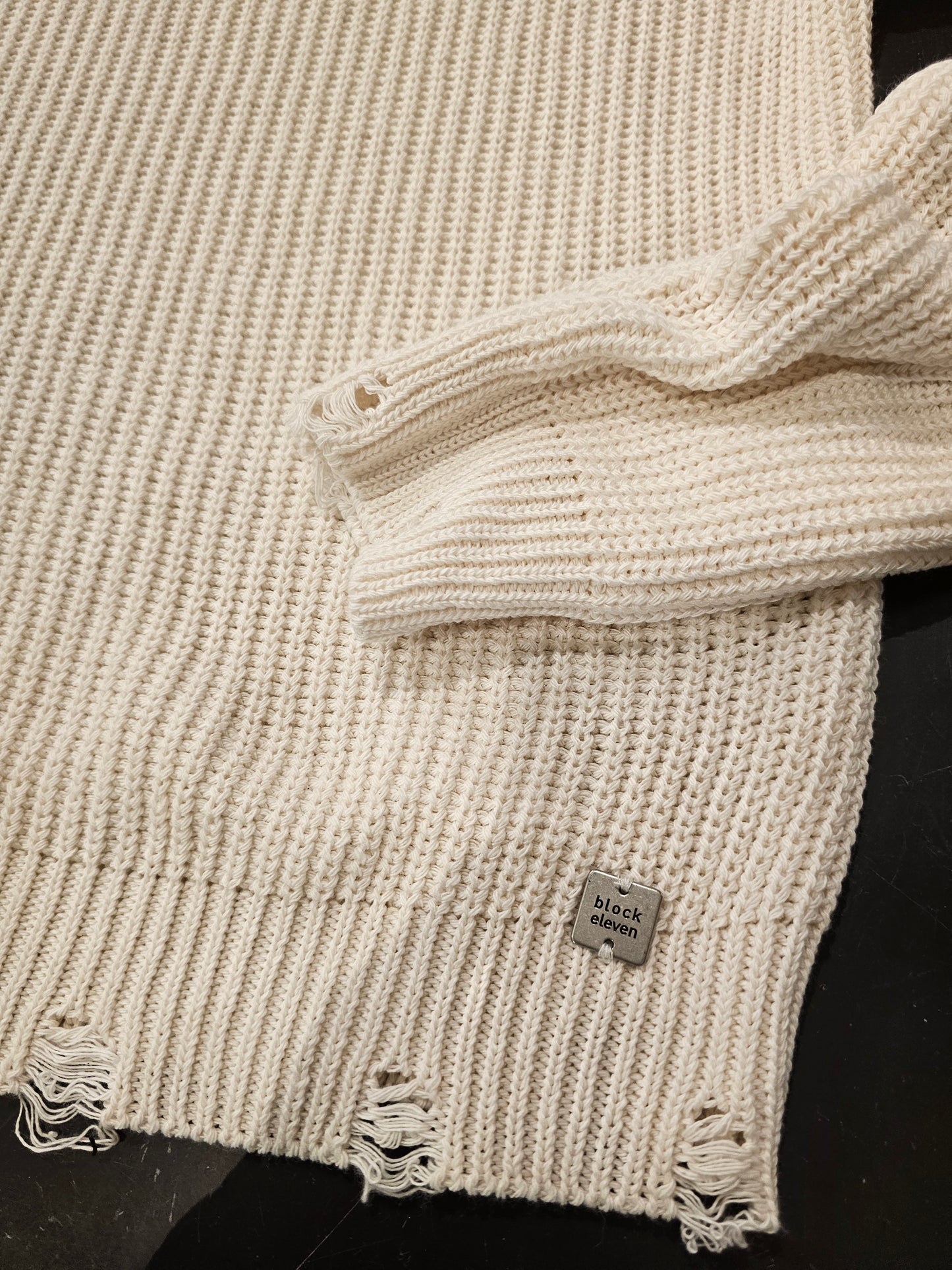 MAGLIA COTONE BIANCO ROTTURE