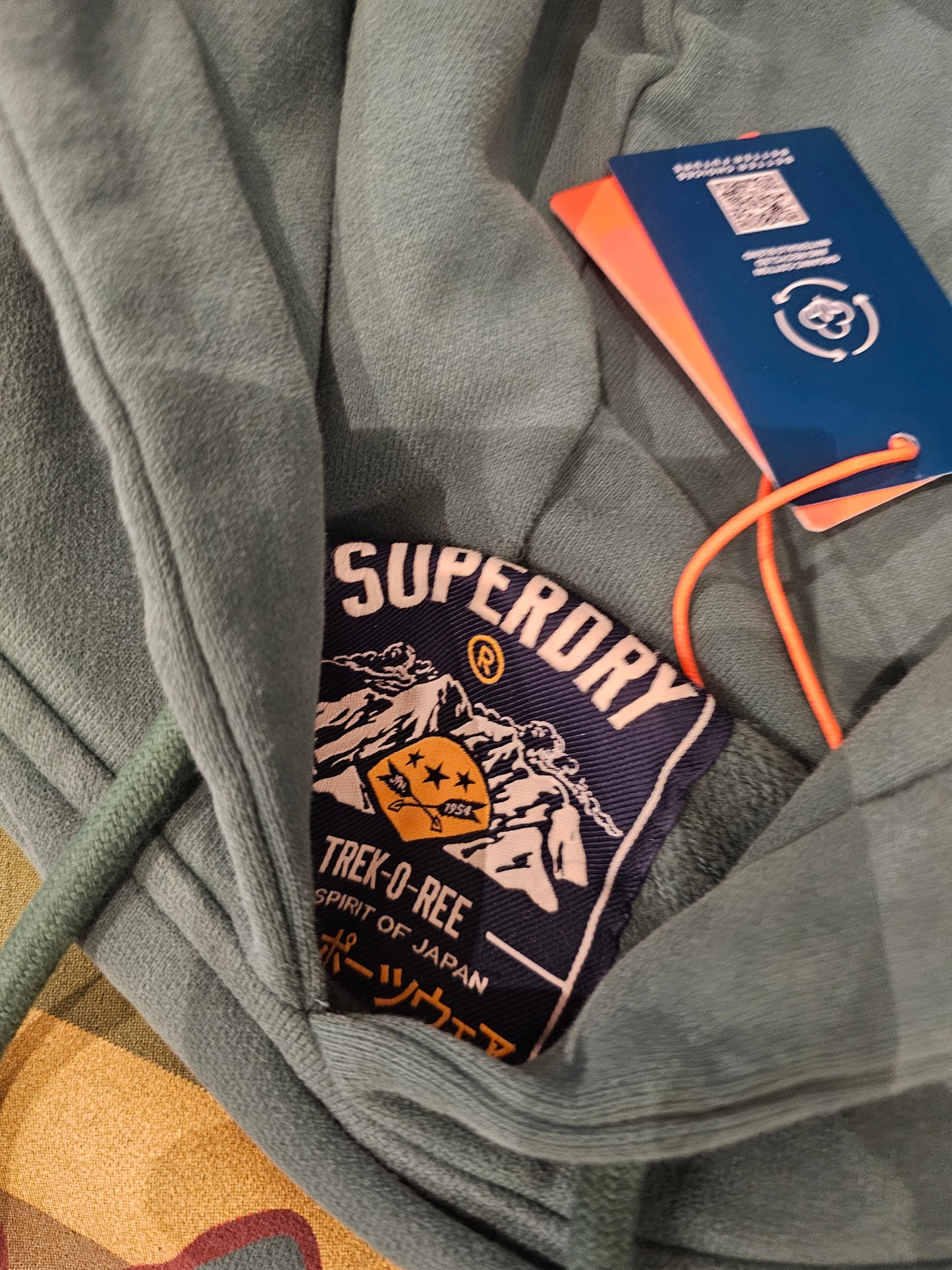 FELPA SUPERDRY MOUNTAIN VERDE