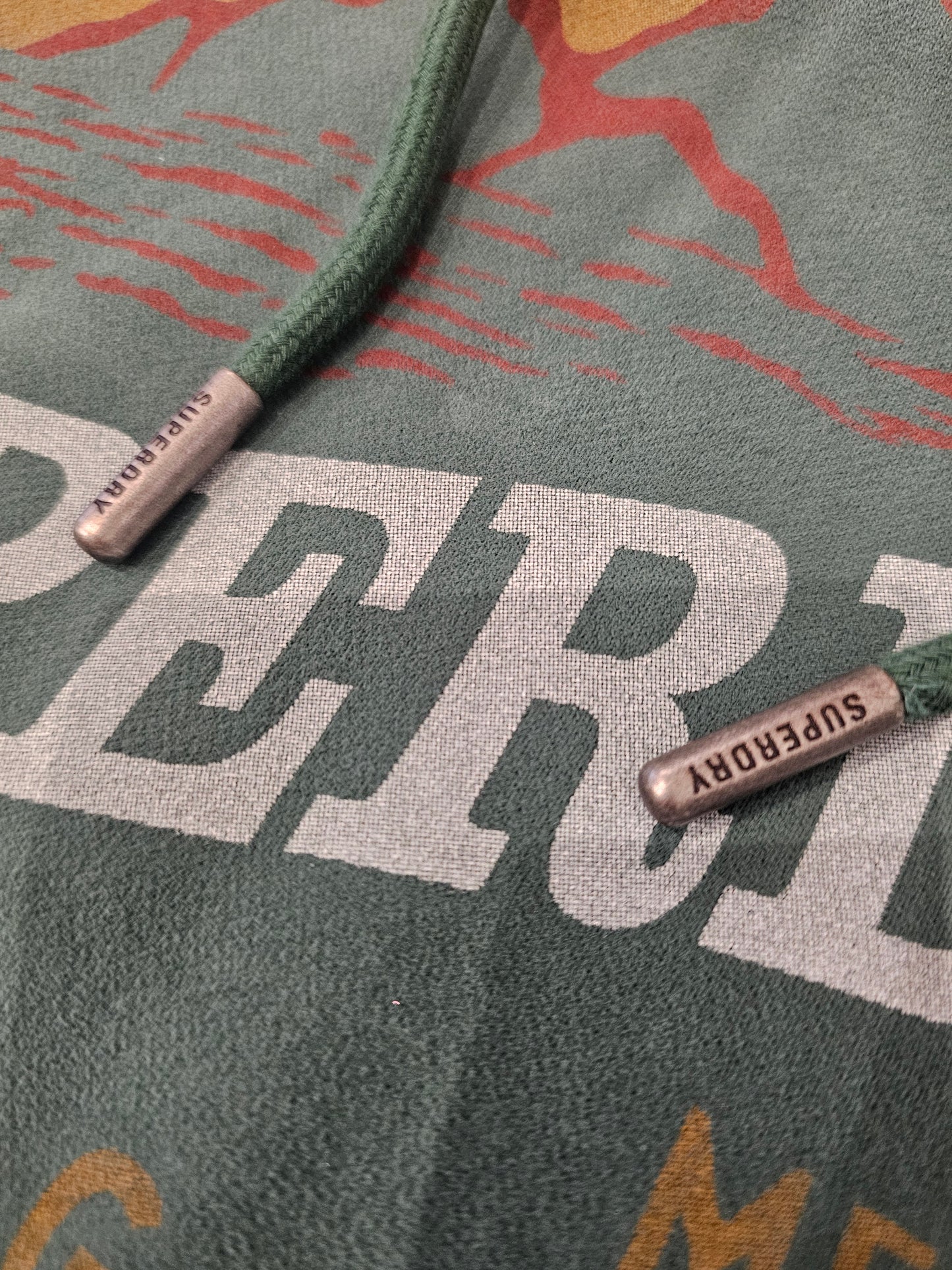 FELPA SUPERDRY MOUNTAIN VERDE