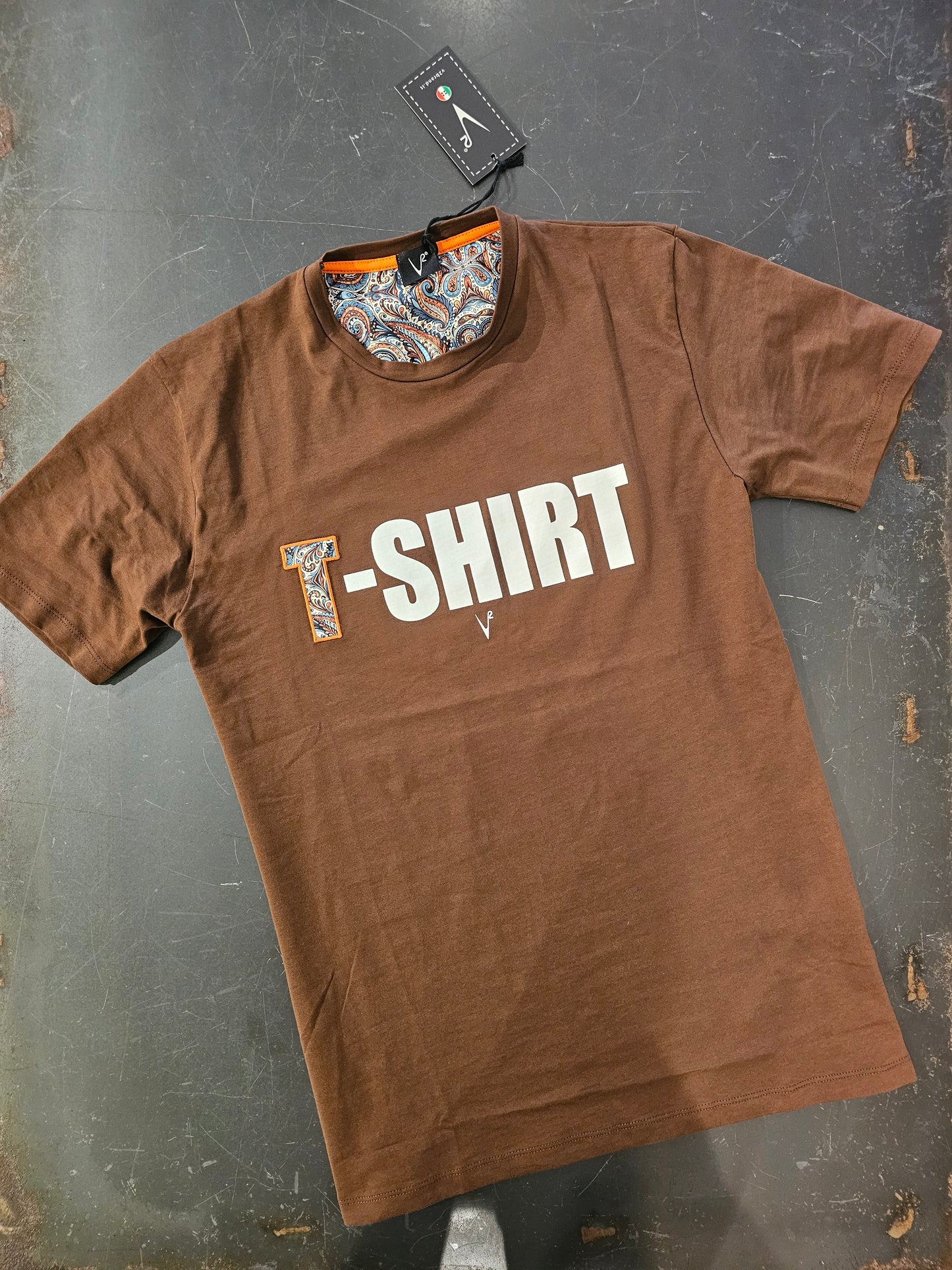 T-SHIRT MORO PATCH