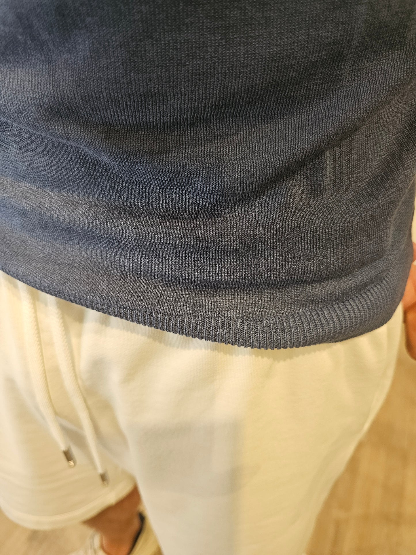 MAGLIA IN FILO AZZURRA