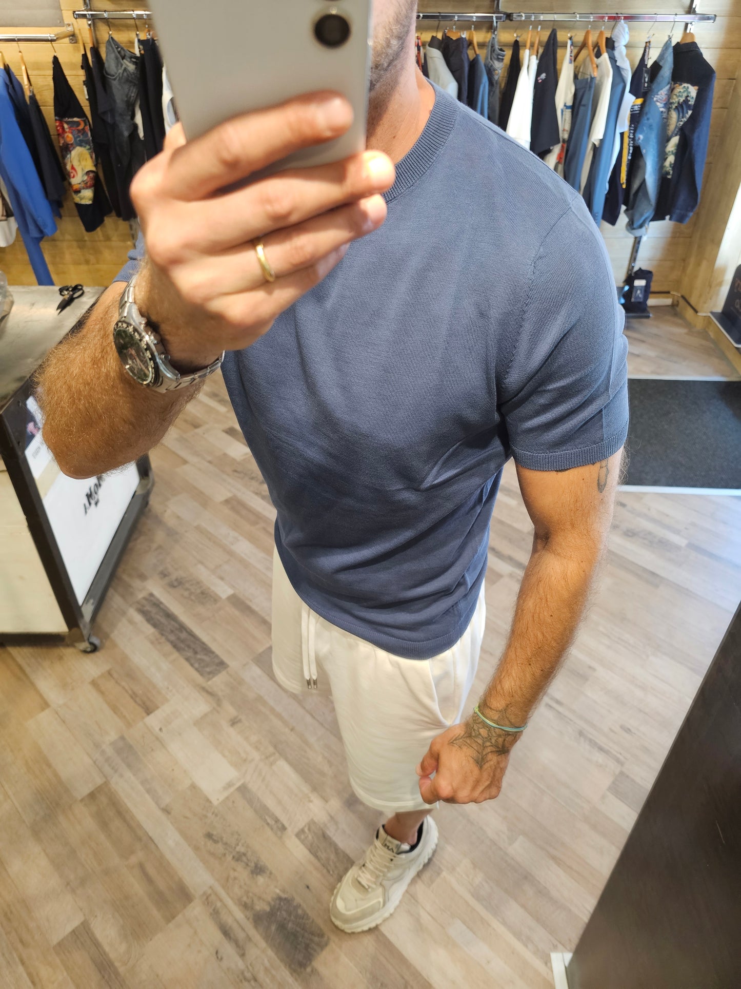 MAGLIA IN FILO AZZURRA