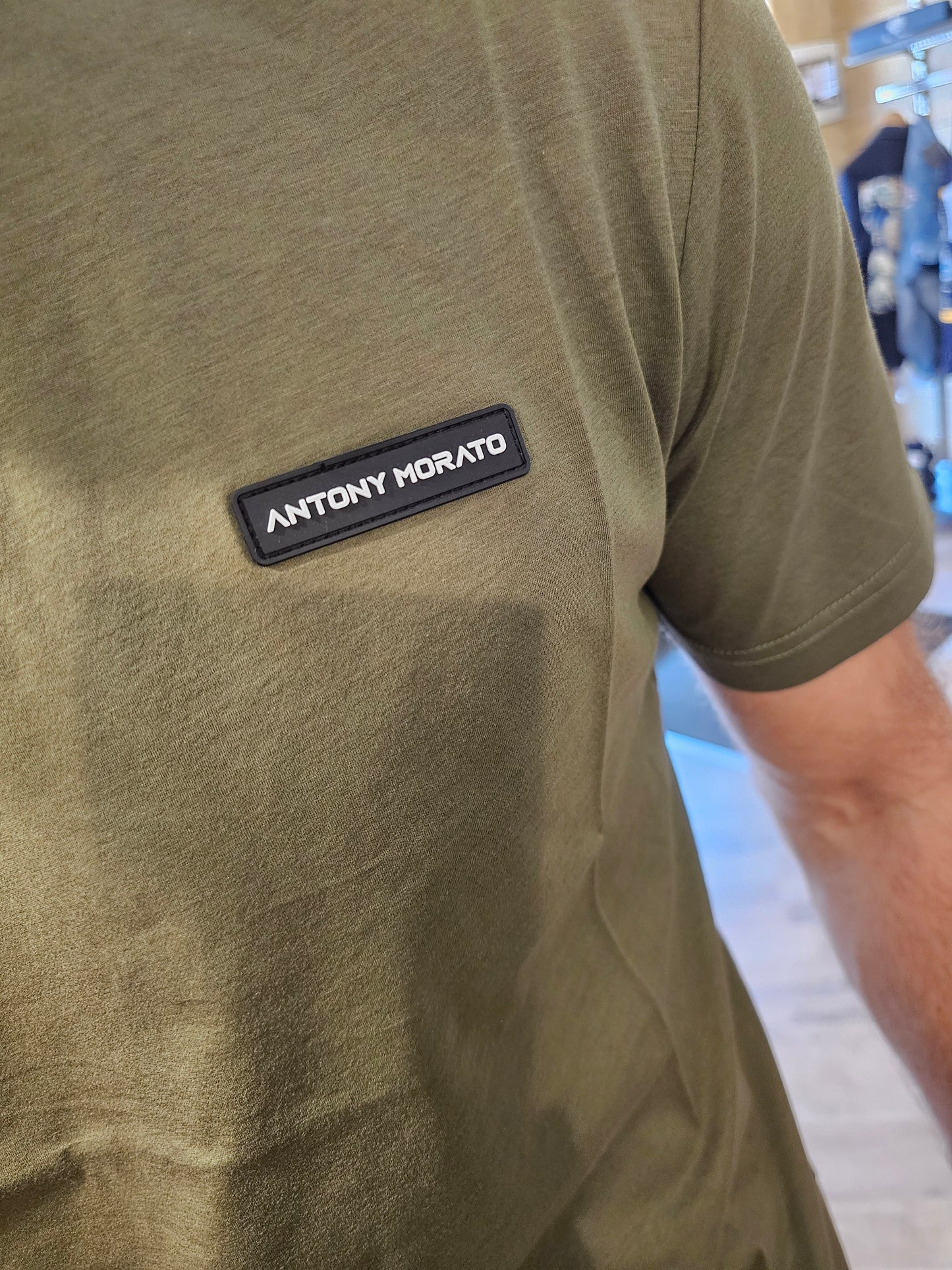 T-SHIRT VERDE MILITARE