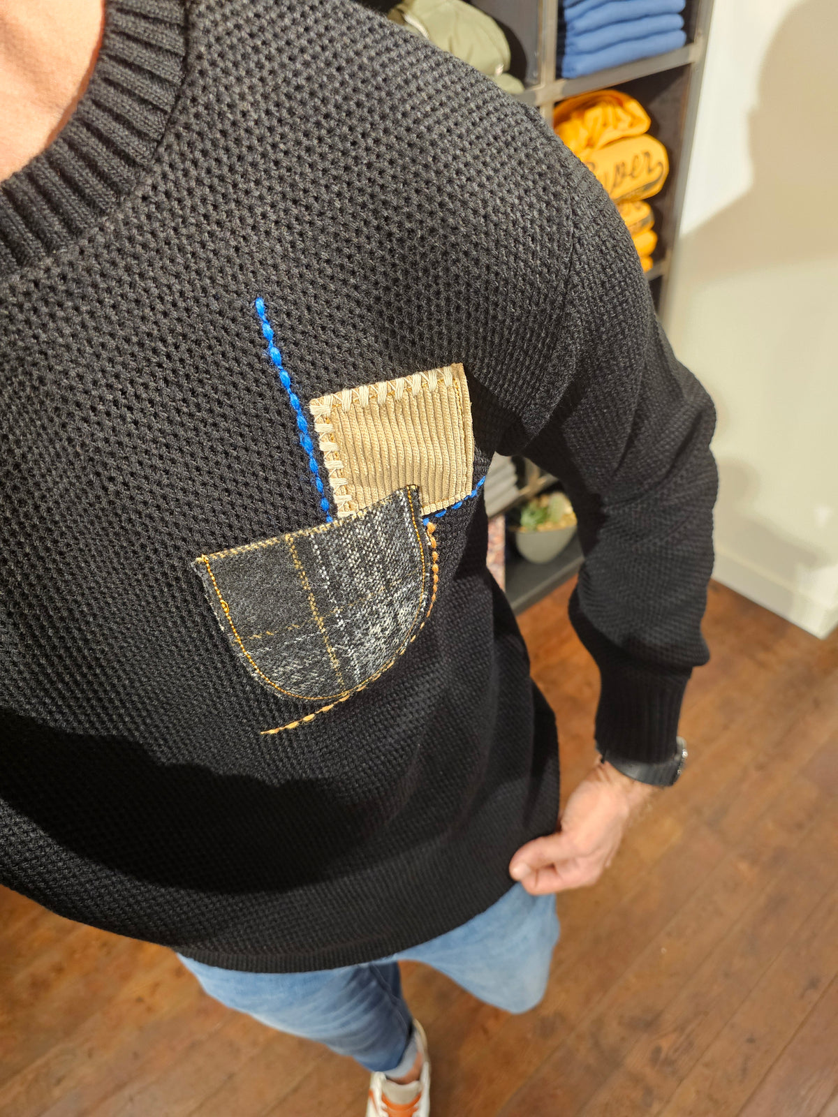 MAGLIA OCCHIO PERNICE NERA