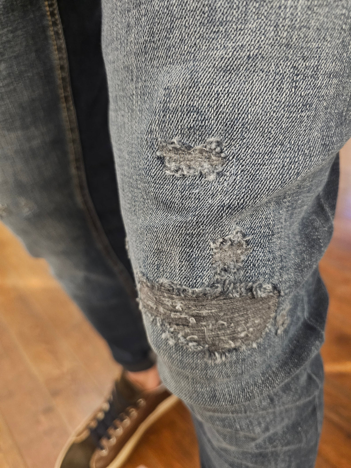 JEANS OZZY TAPPERD GOLD BLU