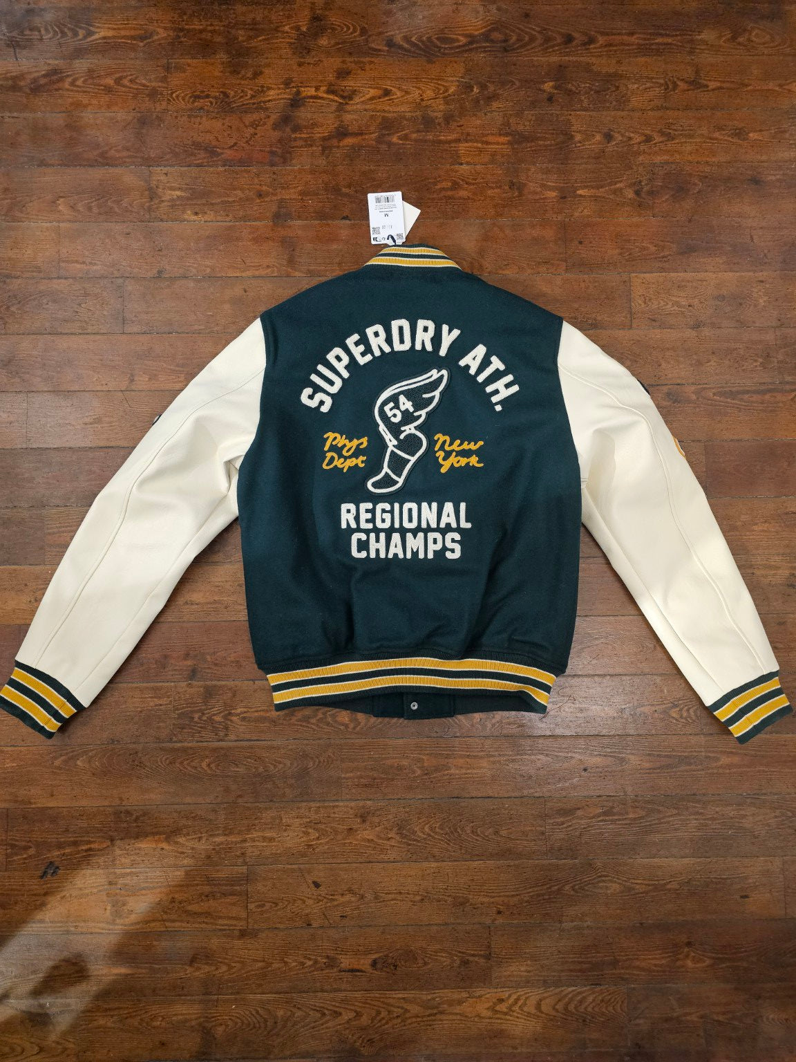 BOMBER COLLEGE CON APPLICAZIONI